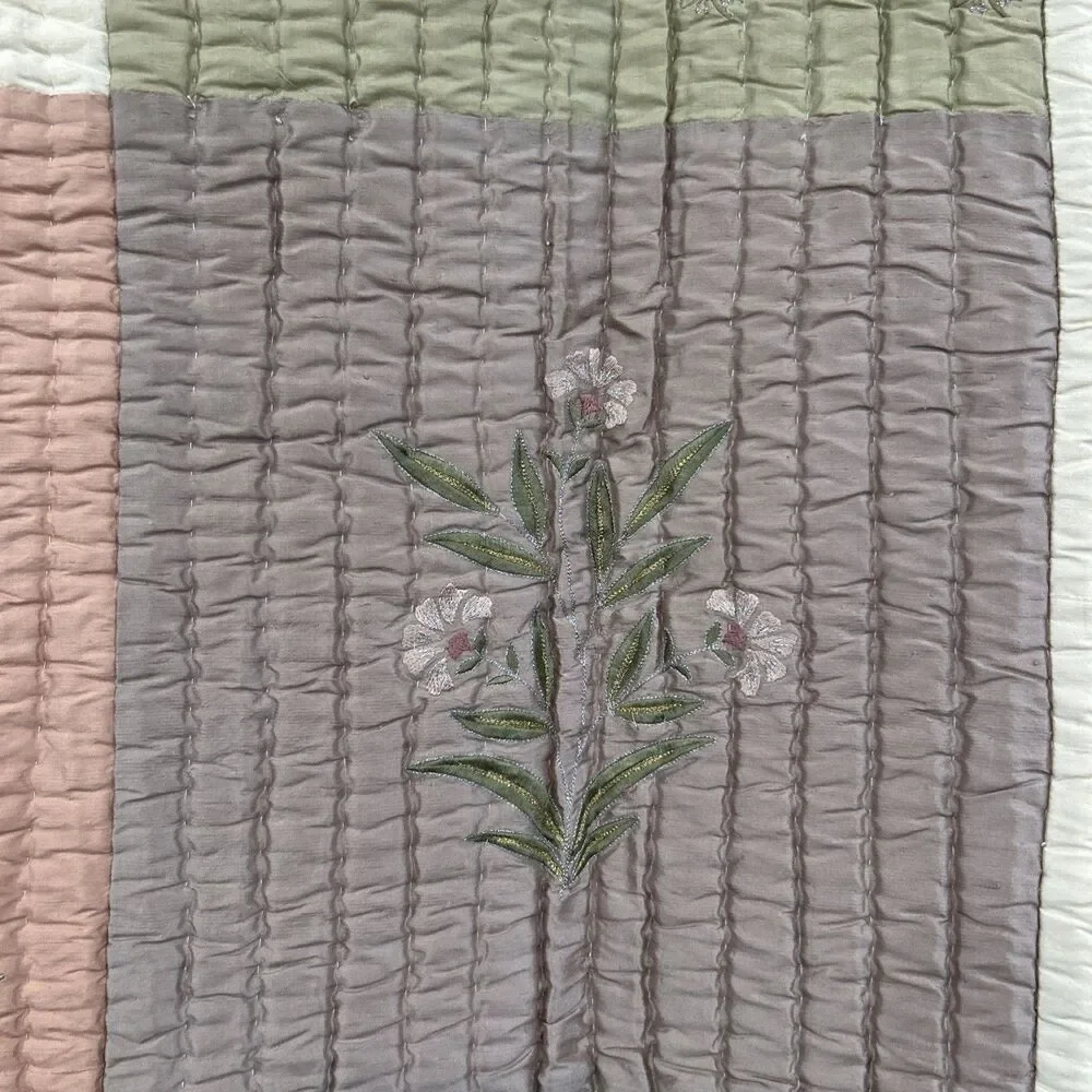 On View Luxury Silk Throw Quilt Embroidered 40